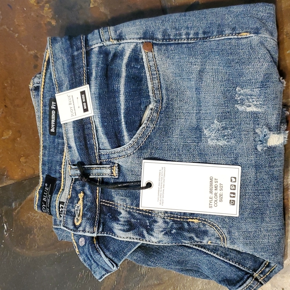 Judy Blue Boyfriend Distressed Jeans